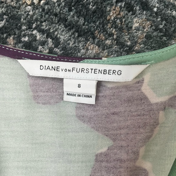 Diane von Furstenberg DVF silk wrap dress size 8 - Picture 5 of 6